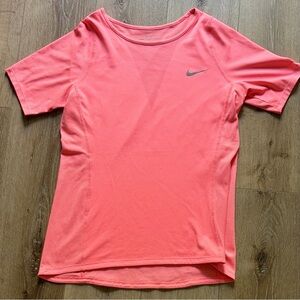 Nike Zonal Cooling Relay Running Shirt M – Lightweight Breathable Active Top